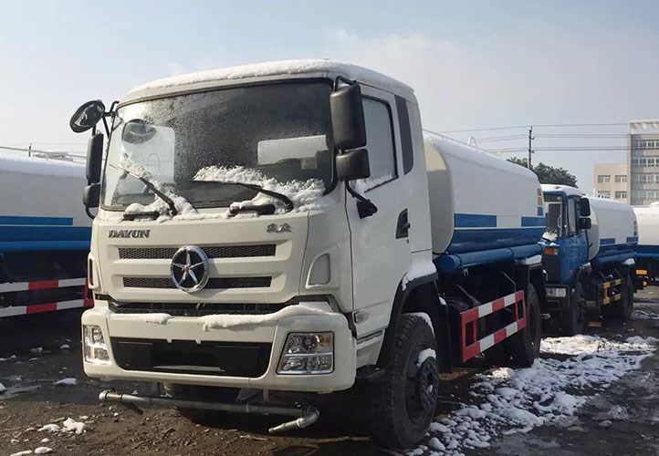國五大運(yùn)灑水車｜13噸灑水車