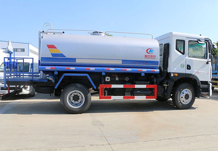 國五東風d9灑水車｜12噸灑水車