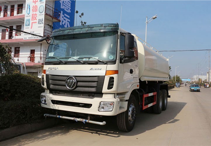 國五福田歐曼后雙橋20噸綠化灑水車