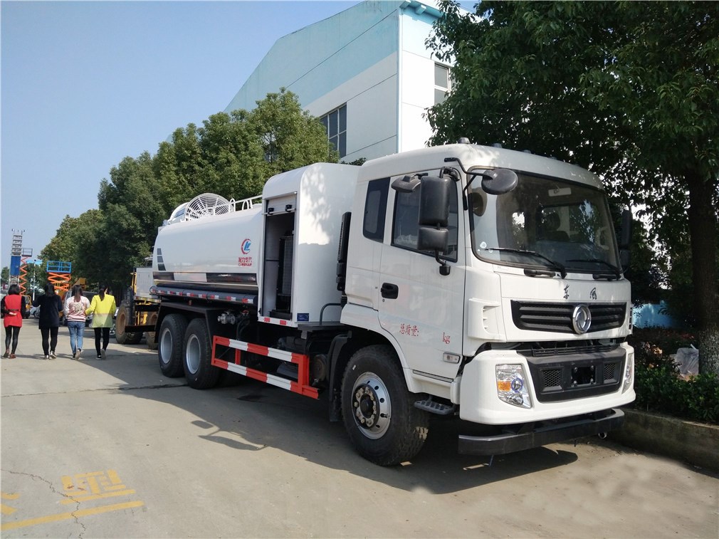 東風后雙橋抑塵車